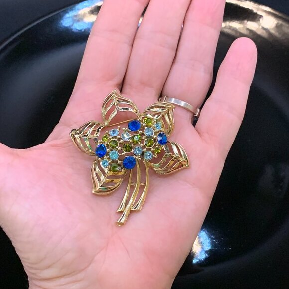 Blue Rhinestone Leaf Vtg Brooch Pin Gold Tone J163 - Picture 8 of 8